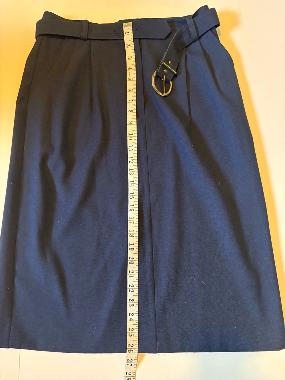 Sport Collection, Vintage,80’s, Midi Skirt with Gold Buckle, Vintage Sz 14. - Picture 7 of 10